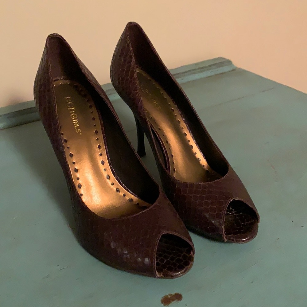 Gianni Bini open toe high heel woman’s shoes.